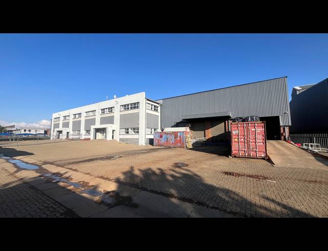 2,169M² WAREHOUSE TO LET IN SPARTAN